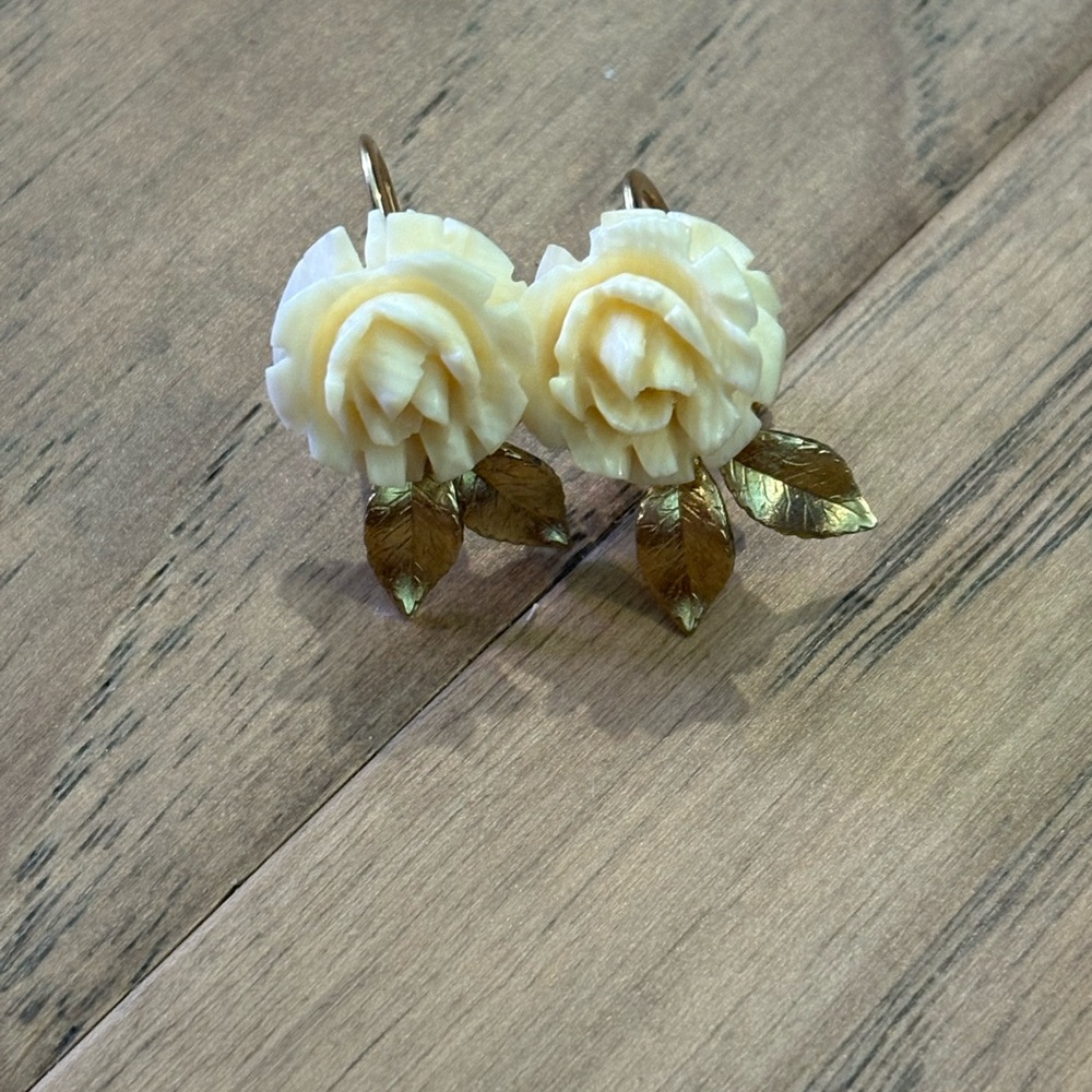 🌙Vtg. KREMENTZ Rose Flower Screwback Earrings